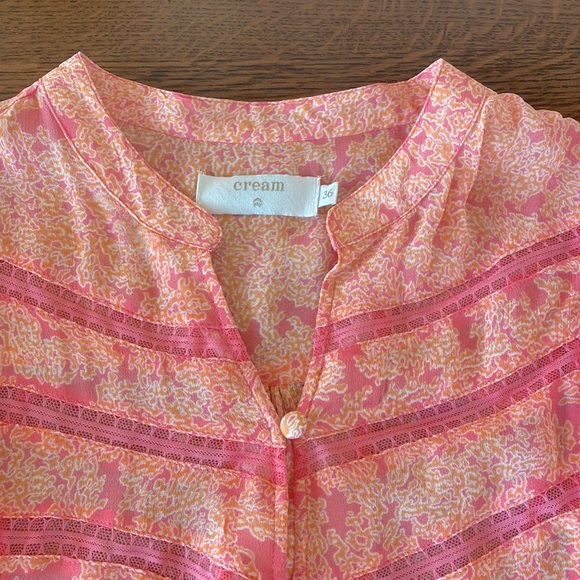 CREAM Blouse, sheer with lace accents, size 36 - Picture 9 of 9